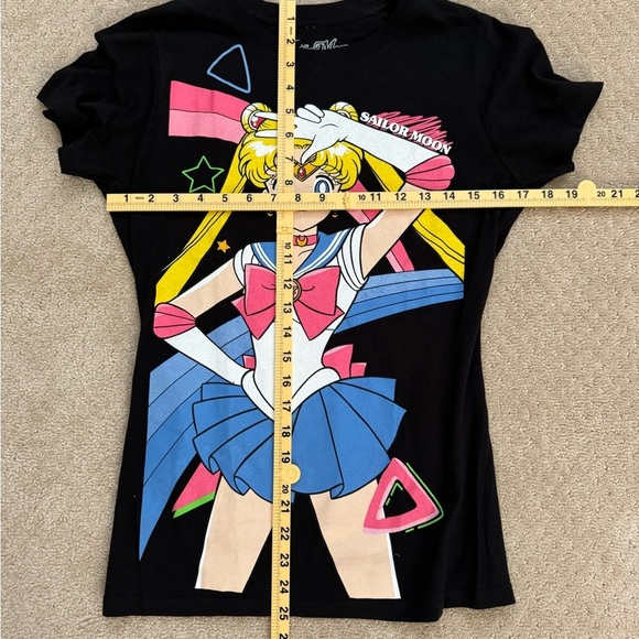 SAILOR MOON Women’s (RARE) Big Front Graphic Black Animation T-Shirt-Size MEDIUM - Picture 5 of 5